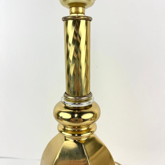 Vintage Mid Century Heyco Brass Table Lamp - Picture 3 of 8